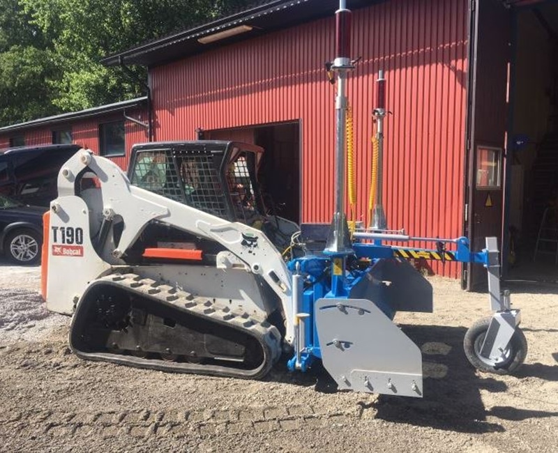 Ruspe-livellatrici-anteriori-per-preparazione-terreno-campo
